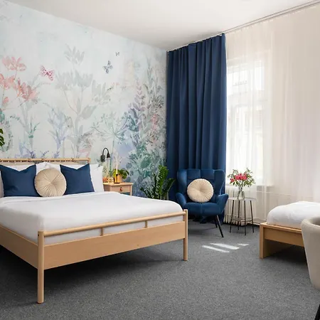 Botanica By Goodnite Cz 3* Brno